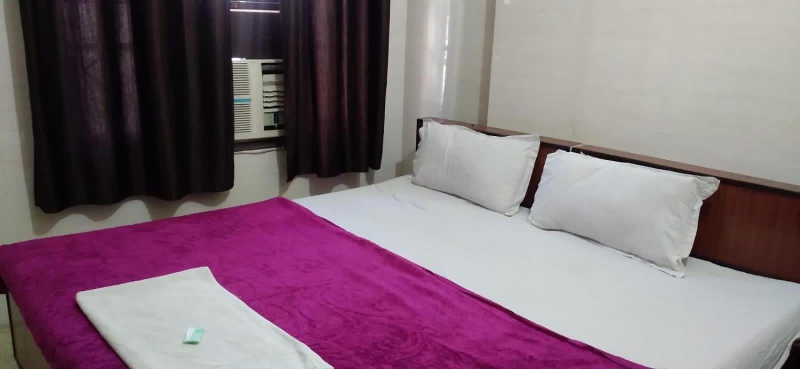 Raja Guest House -- Jalandhar Railway Station -- For Family, Couples, Travellers מראה חיצוני תמונה