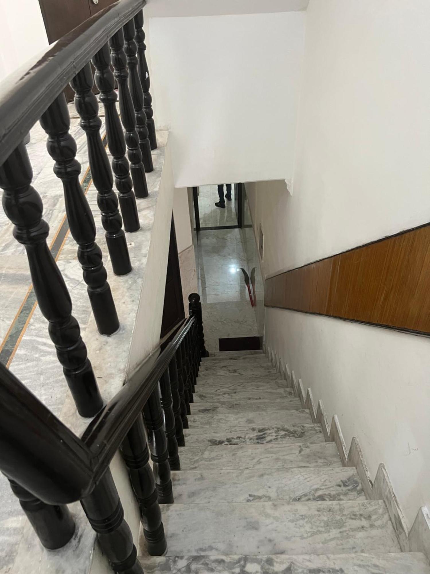 Raja Guest House -- Jalandhar Railway Station -- For Family, Couples, Travellers מראה חיצוני תמונה